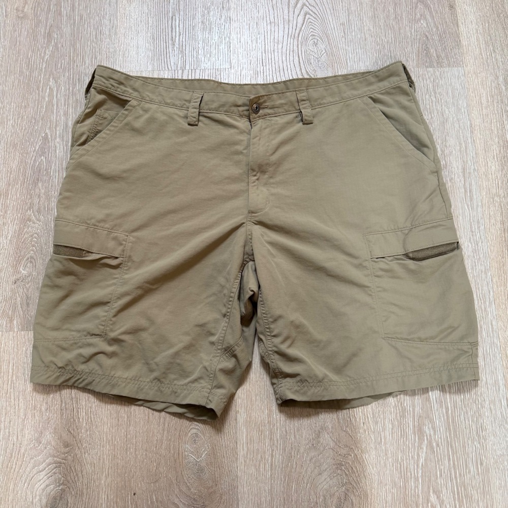 Duluth Trading Co Ripstop Cargo Shorts Mens 46 Khaki Tan Nylon Utility Hiking